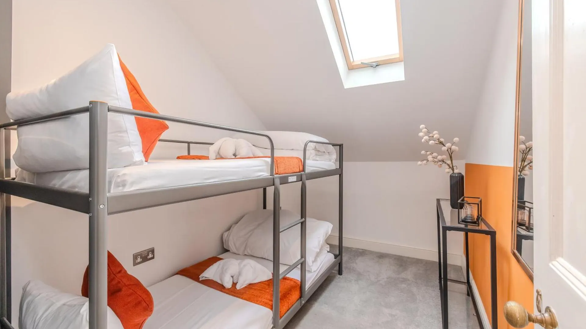Luxe City Living L 2-Bedroom Flat With Free Parking Brighton